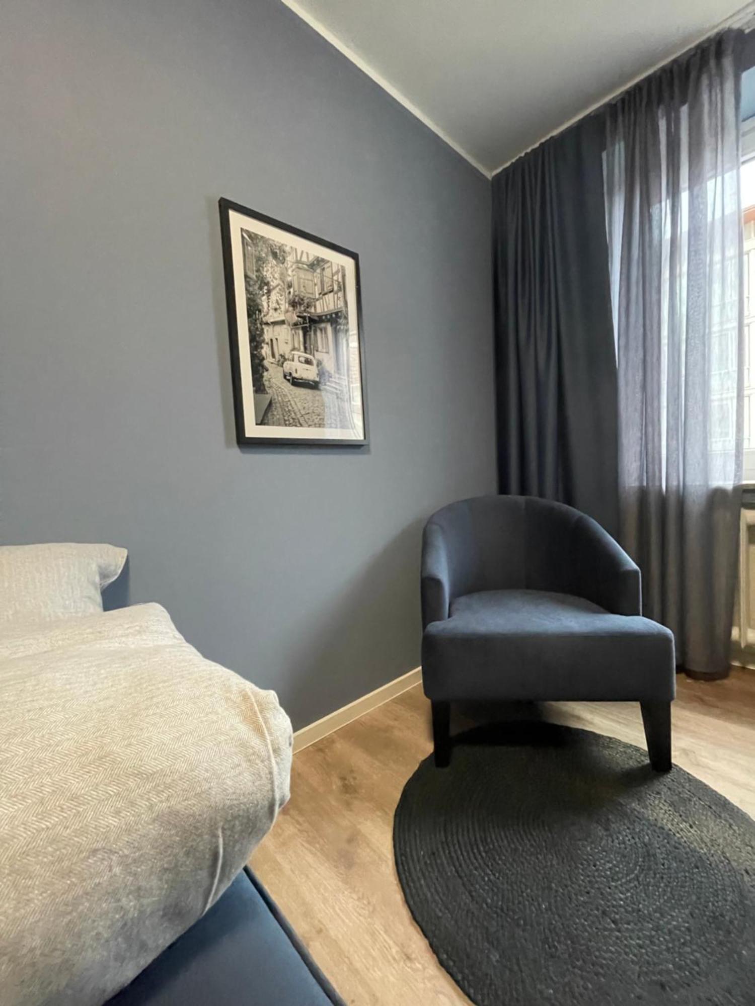 Zimmer In Der Altstadt ビーレフェルト エクステリア 写真
