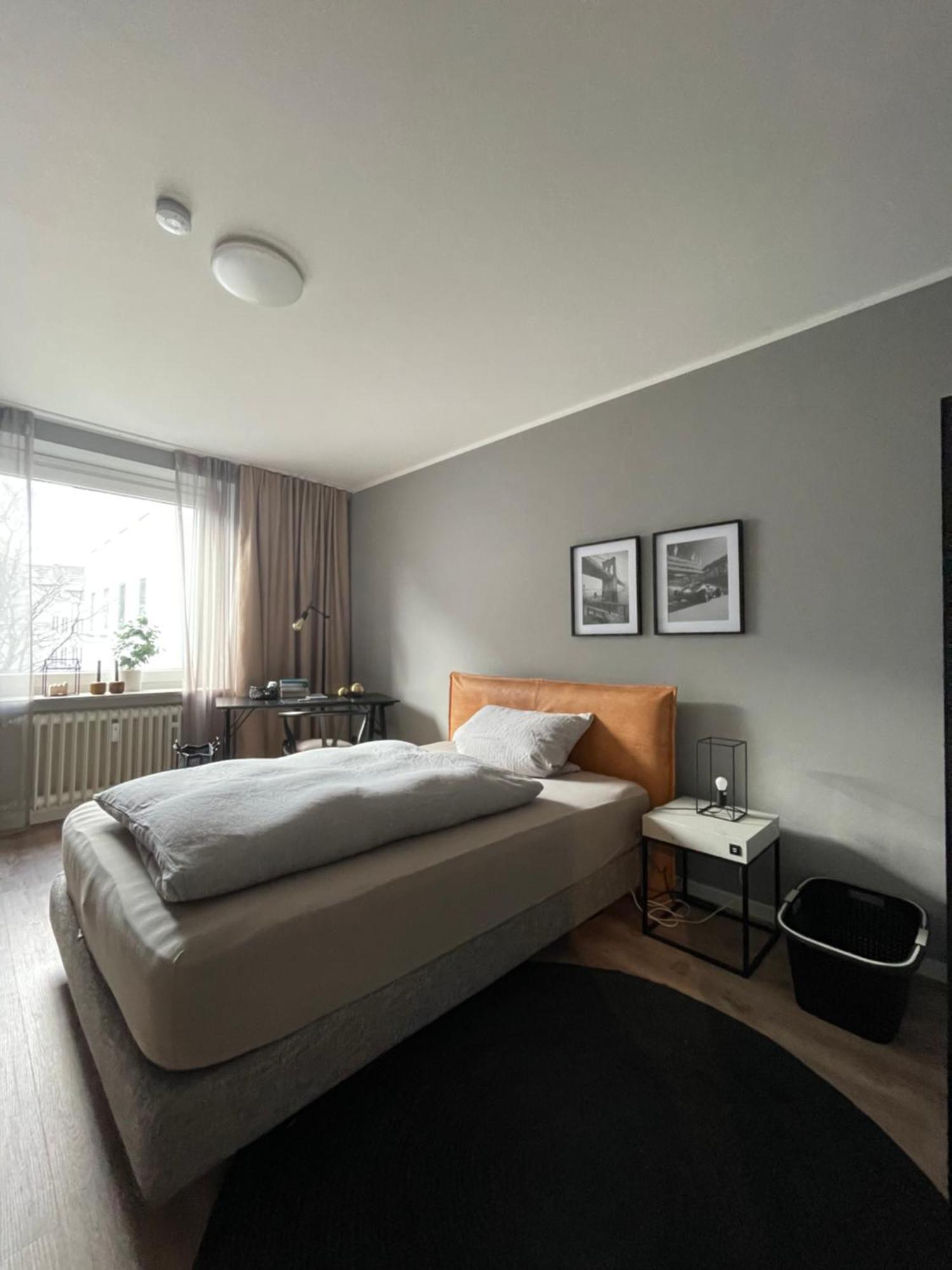 Zimmer In Der Altstadt ビーレフェルト エクステリア 写真