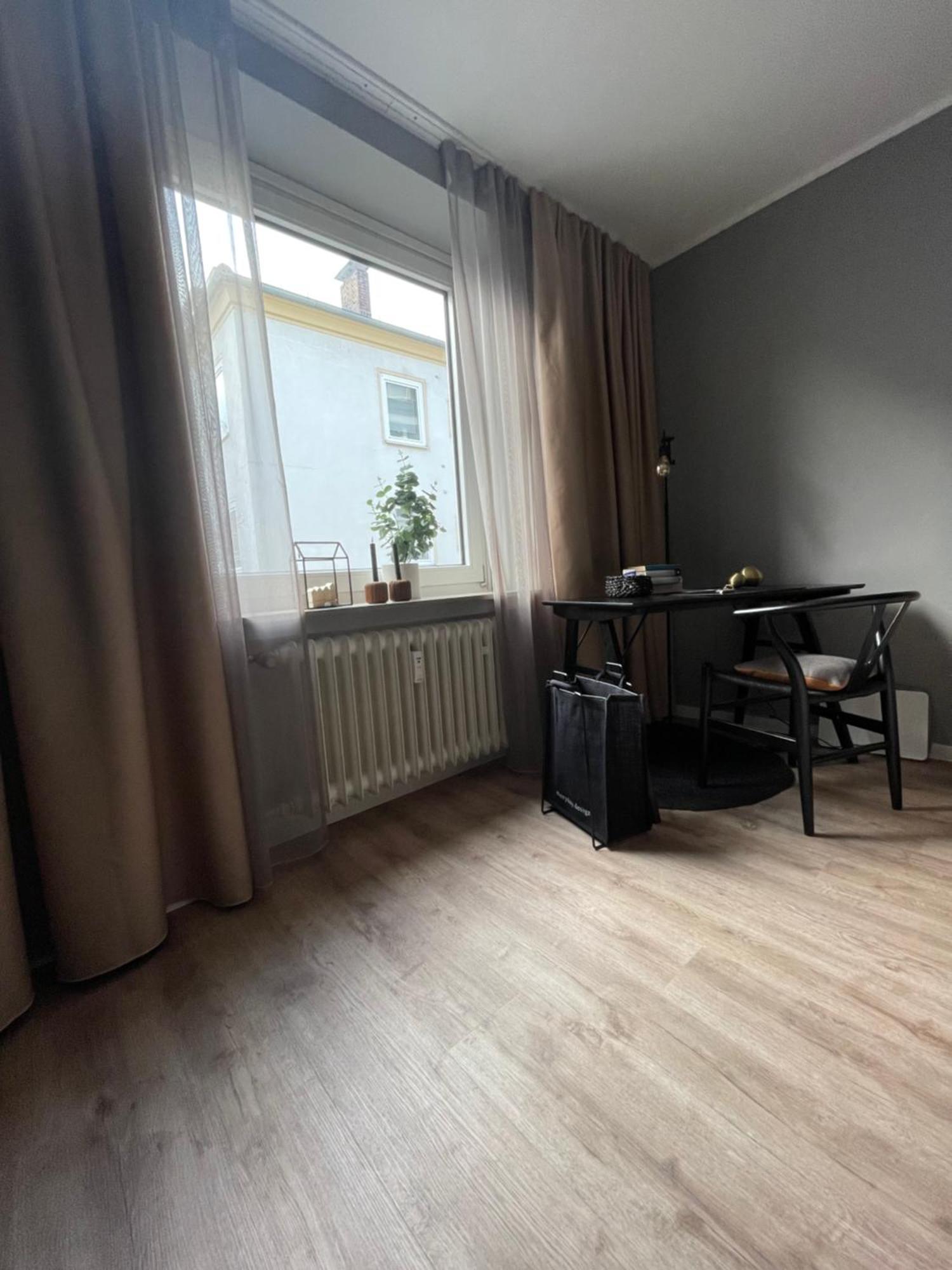 Zimmer In Der Altstadt ビーレフェルト エクステリア 写真